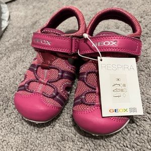GEOX Waterproof Roxanne Toddler Girl Sandal, New with tags